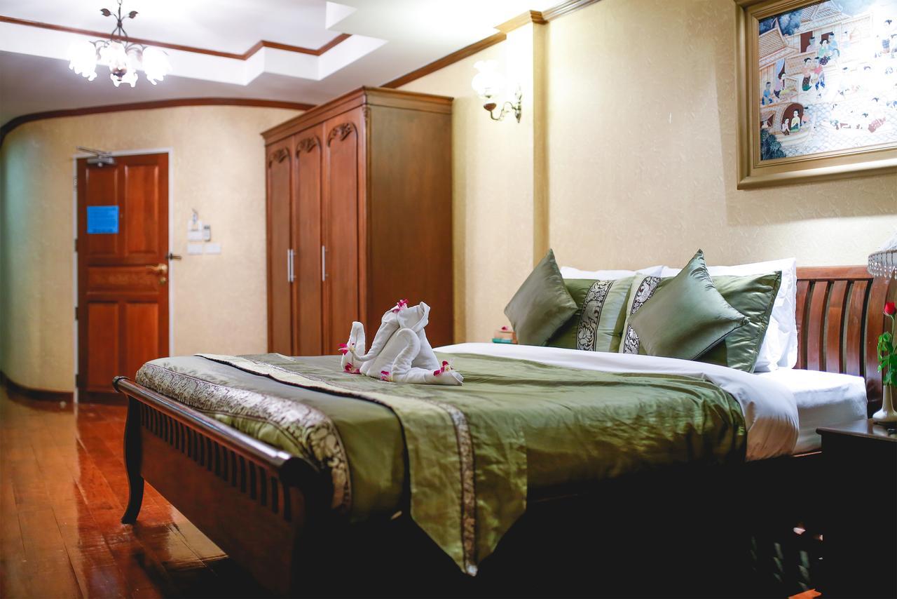 Hua Hin White Villa Hotel - Sha Certified Екстер'єр фото